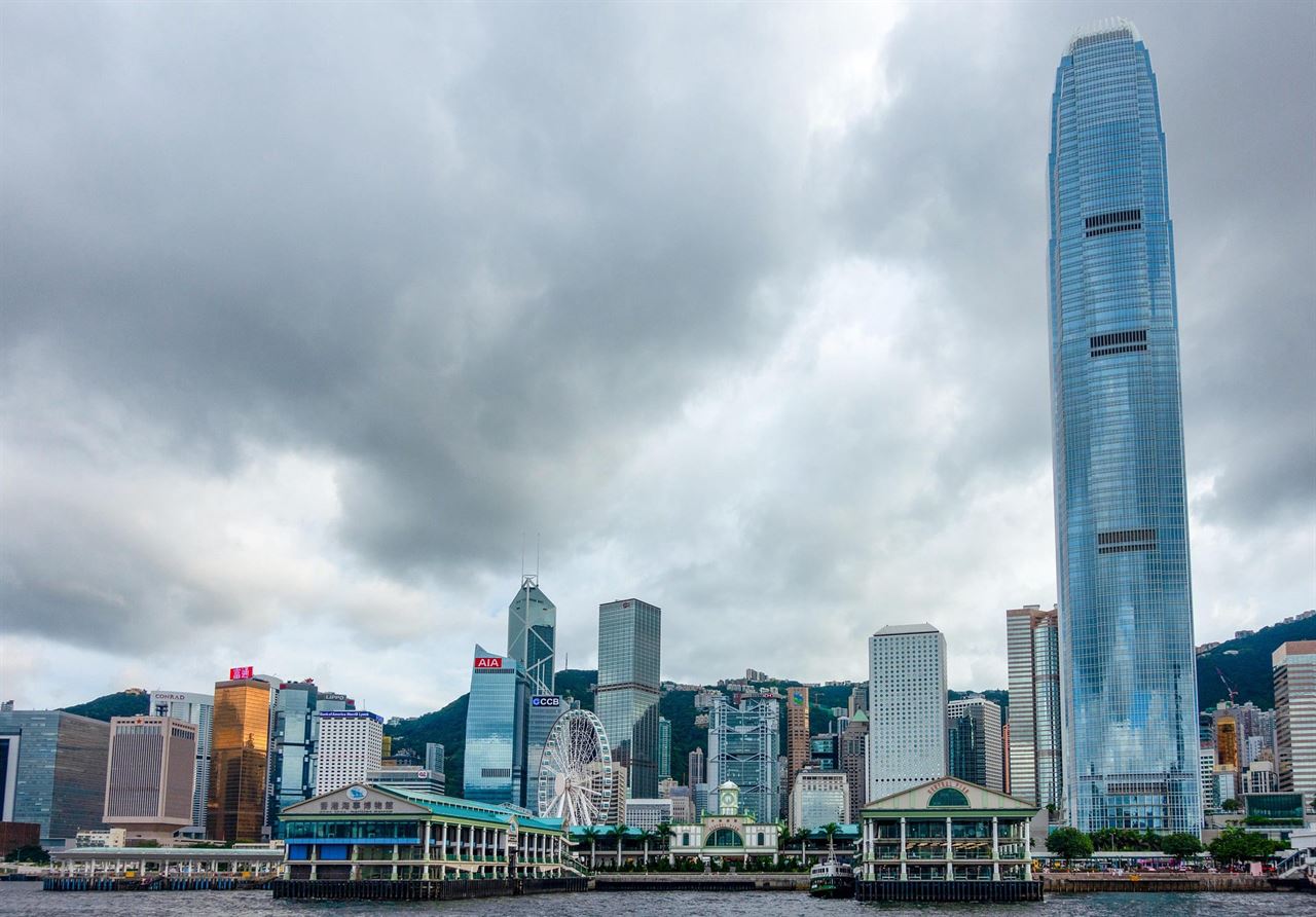 香港維多利亞港商業區景觀